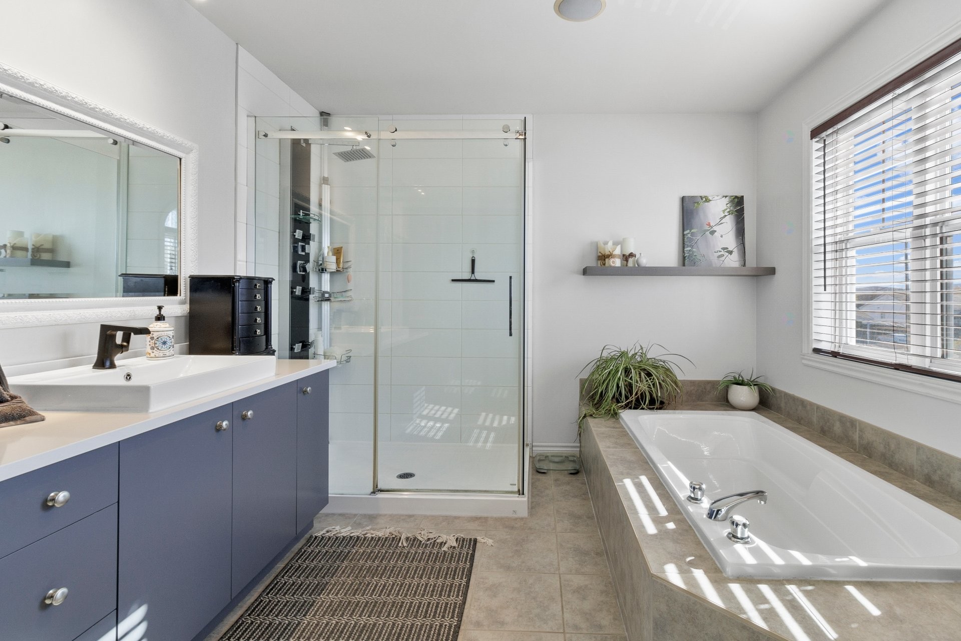 









1075


Rue de Forillon

,
Sherbrooke (Brompton/Rock Forest/Saint-Élie/Deauville),




QC
J1N3X2

