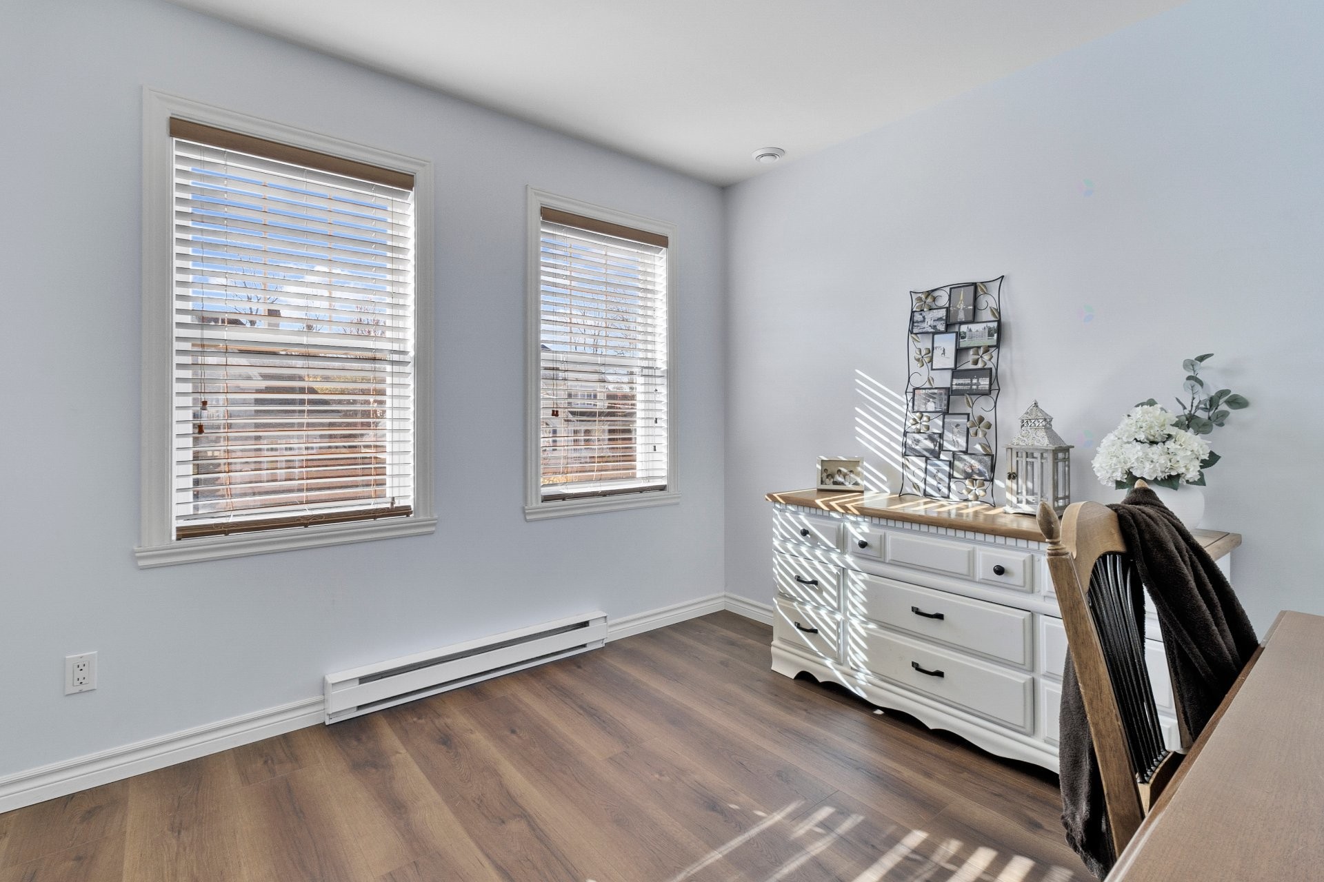 









1075


Rue de Forillon

,
Sherbrooke (Brompton/Rock Forest/Saint-Élie/Deauville),




QC
J1N3X2

