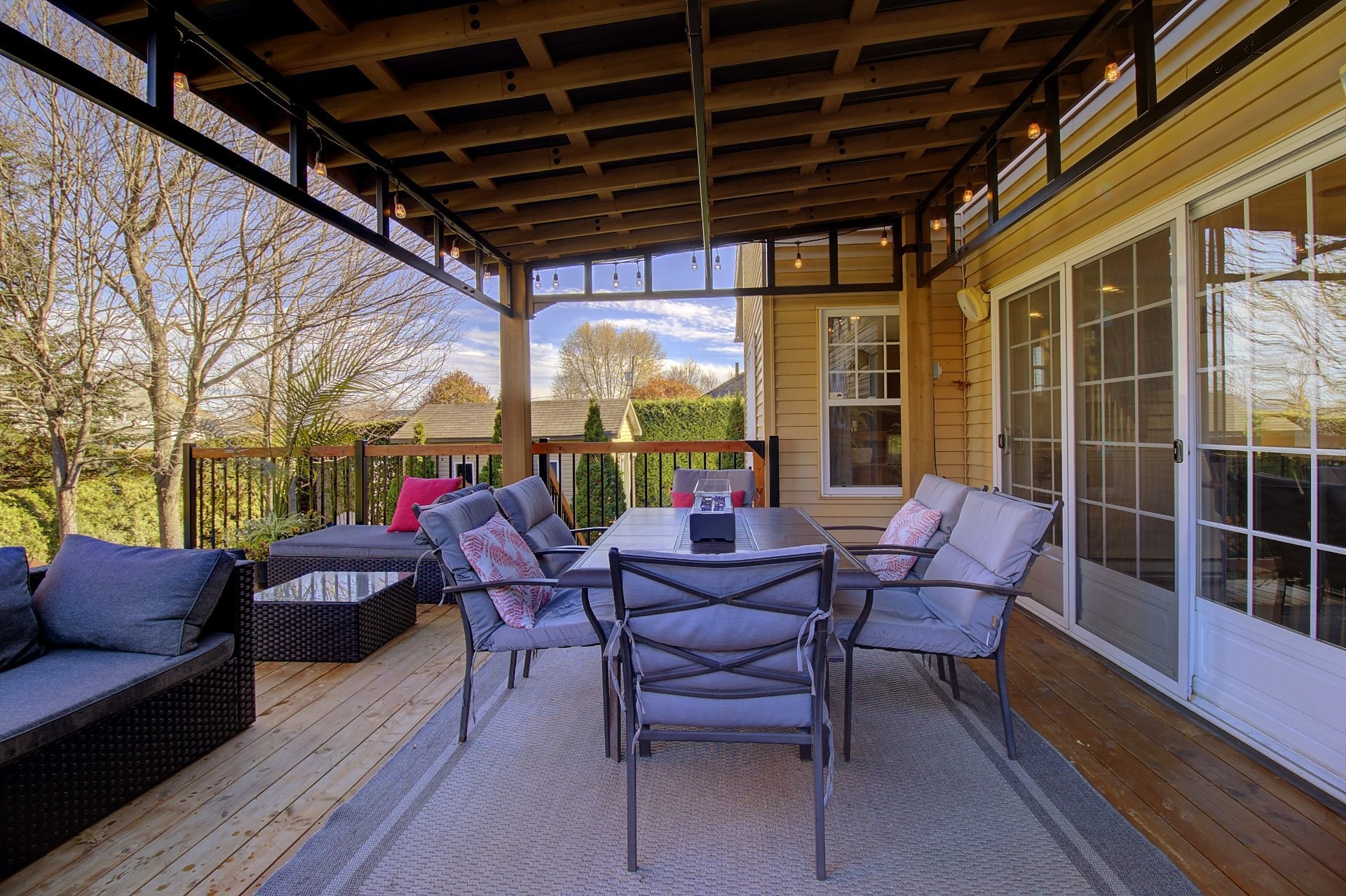 









1075


Rue de Forillon

,
Sherbrooke (Brompton/Rock Forest/Saint-Élie/Deauville),




QC
J1N3X2

