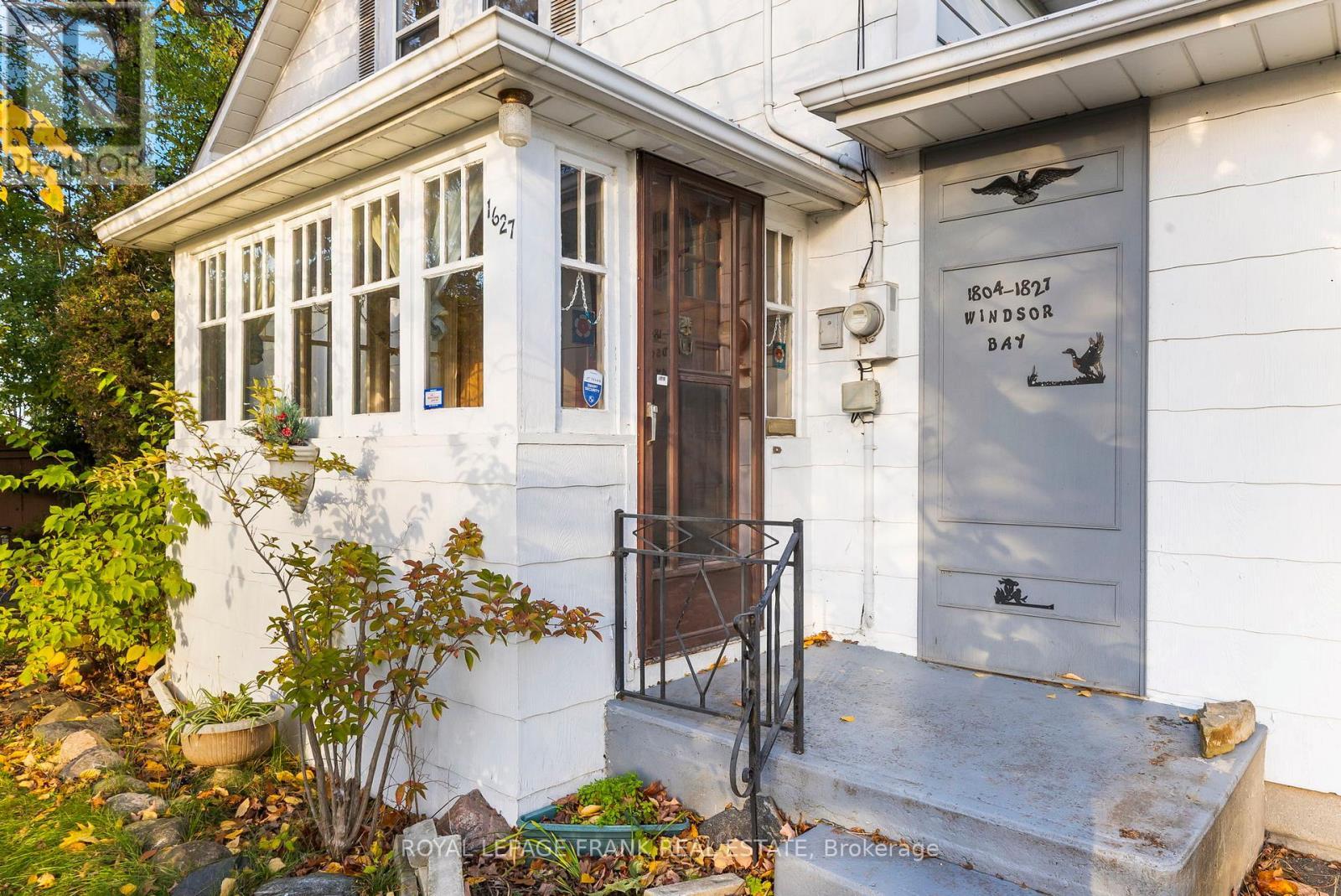 












1627 DUFFERIN STREET

,
Whitby (Port Whitby),




Ontario
L1N1B3

