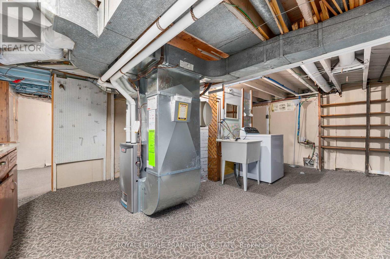 












1627 DUFFERIN STREET

,
Whitby (Port Whitby),




Ontario
L1N1B3

