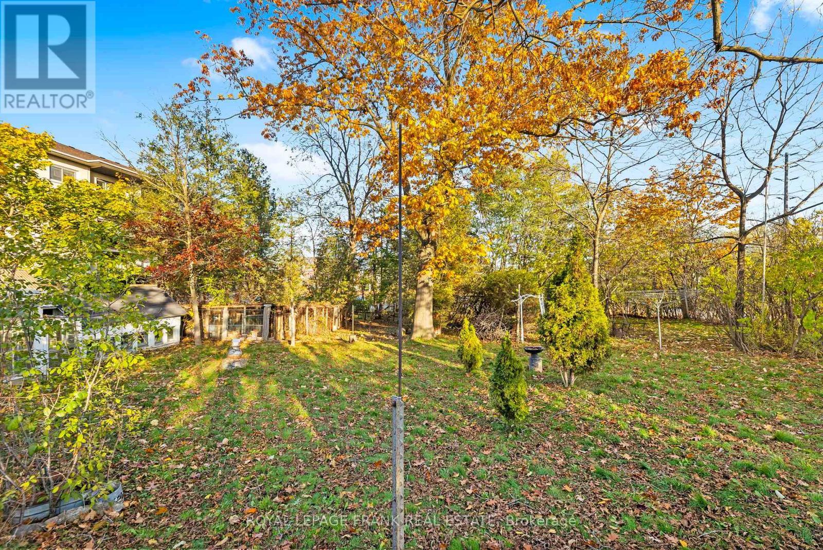 












1627 DUFFERIN STREET

,
Whitby (Port Whitby),




Ontario
L1N1B3

