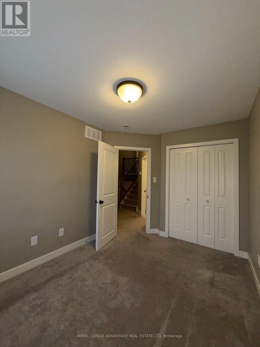 












5 STAPLES BOULEVARD

,
Smiths Falls,




Ontario
K7A0A2

