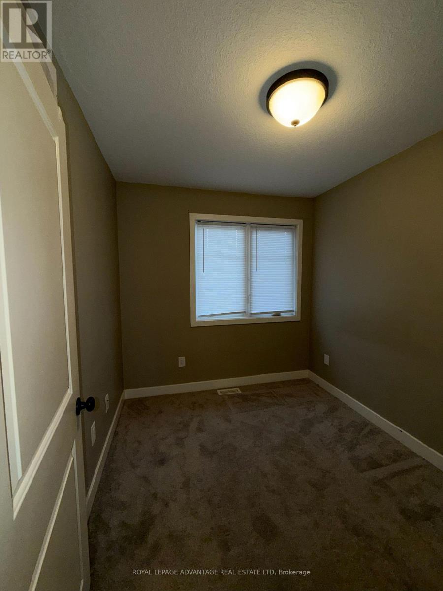 












5 STAPLES BOULEVARD

,
Smiths Falls,




Ontario
K7A0A2

