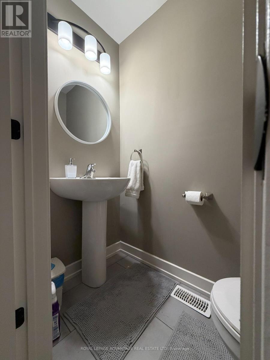 












5 STAPLES BOULEVARD

,
Smiths Falls,




Ontario
K7A0A2

