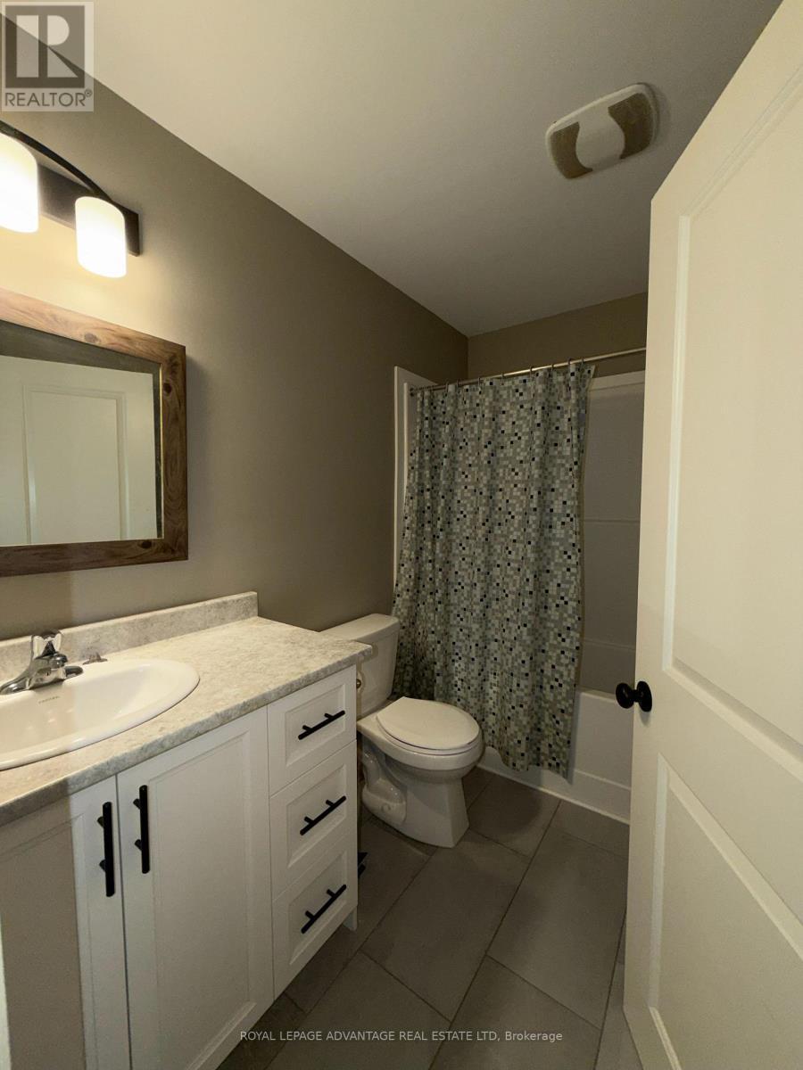 












5 STAPLES BOULEVARD

,
Smiths Falls,




Ontario
K7A0A2

