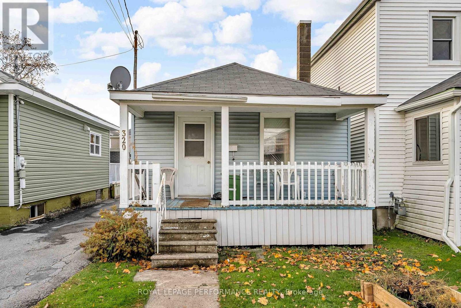 












320 ST FELIX STREET

,
Cornwall,




Ontario
K6H5A6

