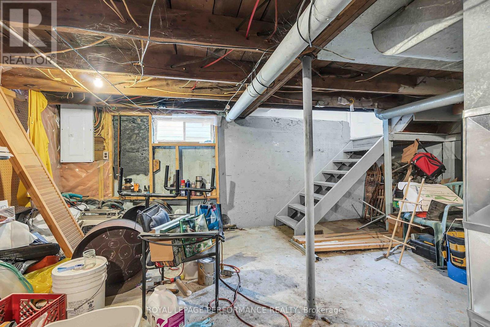 












320 ST FELIX STREET

,
Cornwall,




Ontario
K6H5A6

