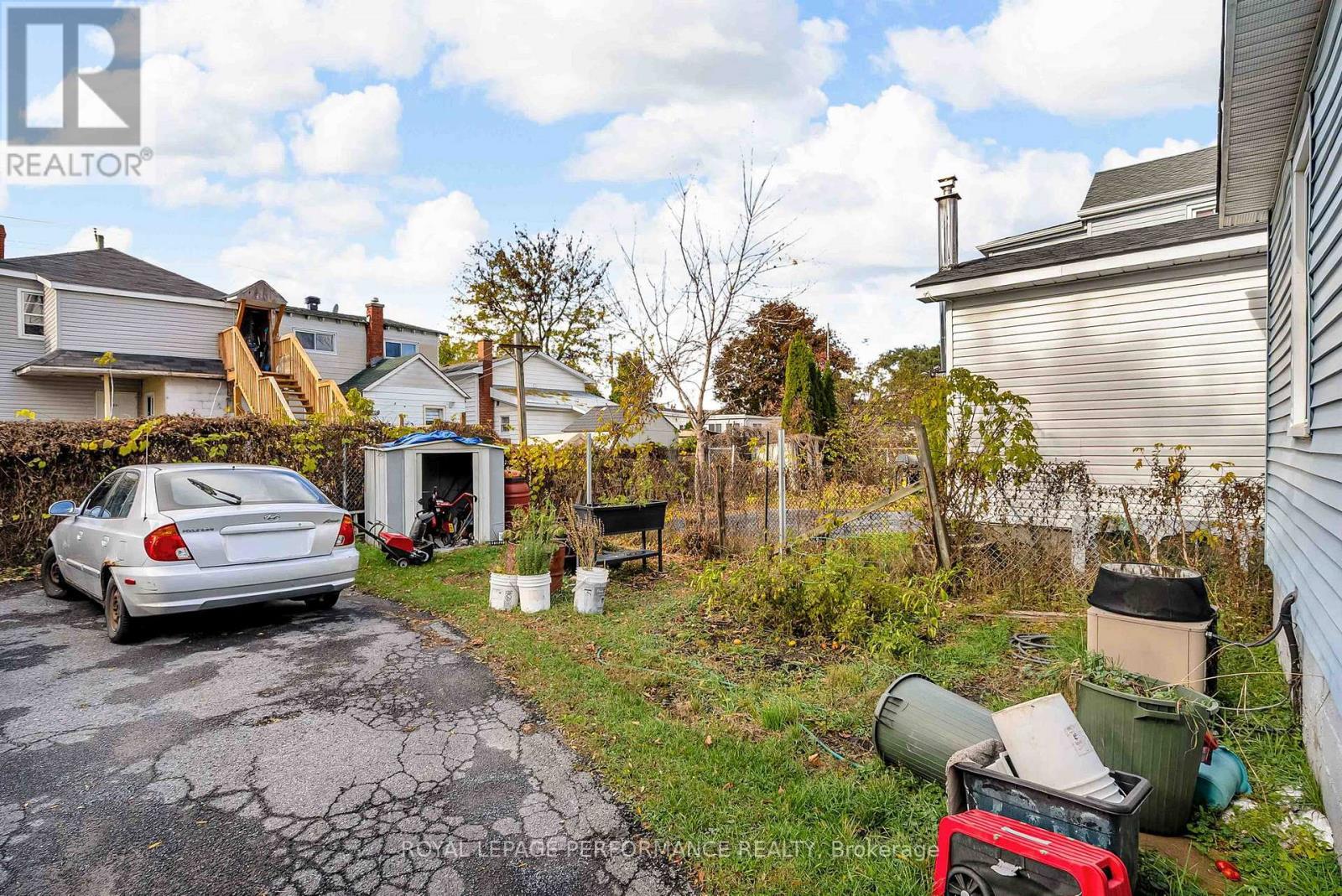 












320 ST FELIX STREET

,
Cornwall,




Ontario
K6H5A6

