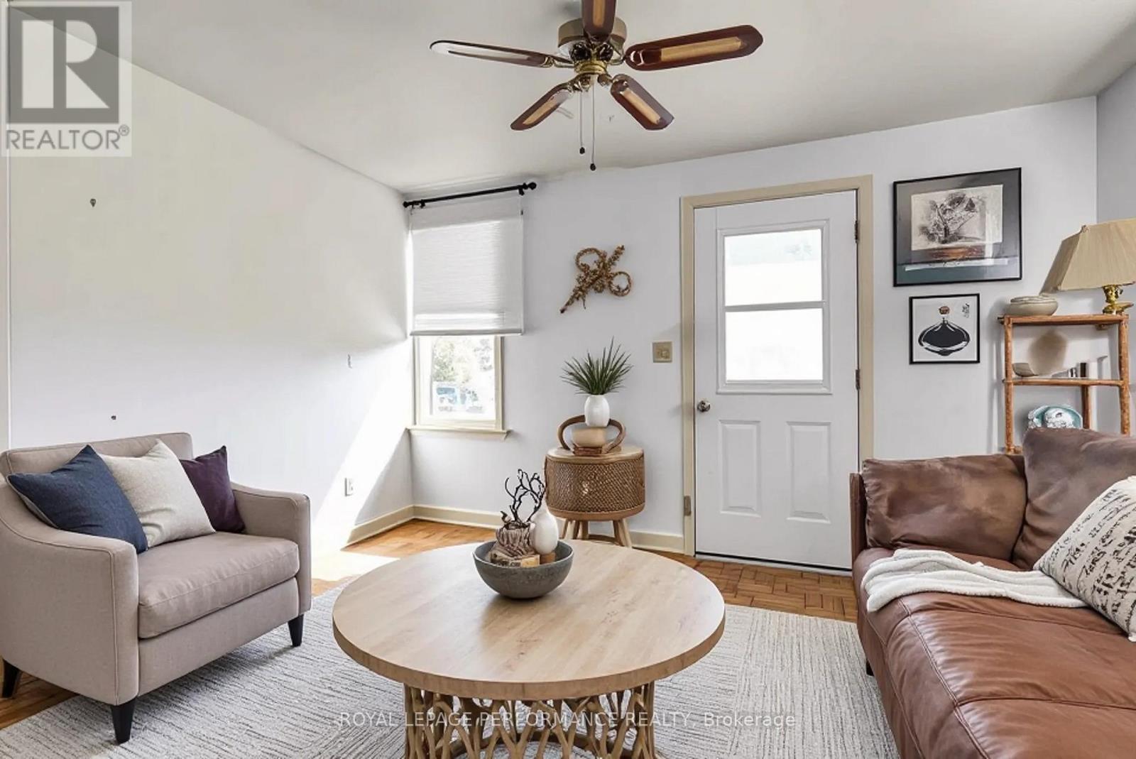 












320 ST FELIX STREET

,
Cornwall,




Ontario
K6H5A6

