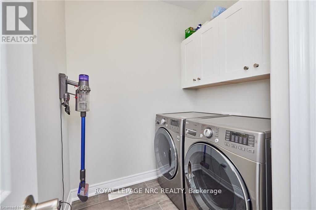 












9 SASSAFRAS ROW

,
Fort Erie (Ridgeway),




Ontario
L0S1N0

