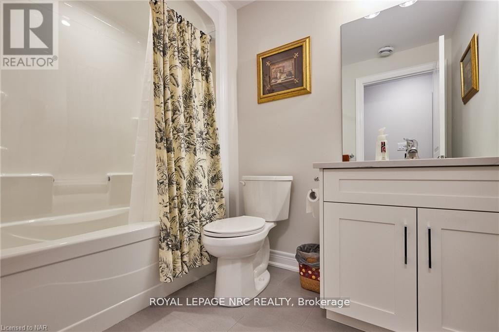 












9 SASSAFRAS ROW

,
Fort Erie (Ridgeway),




Ontario
L0S1N0

