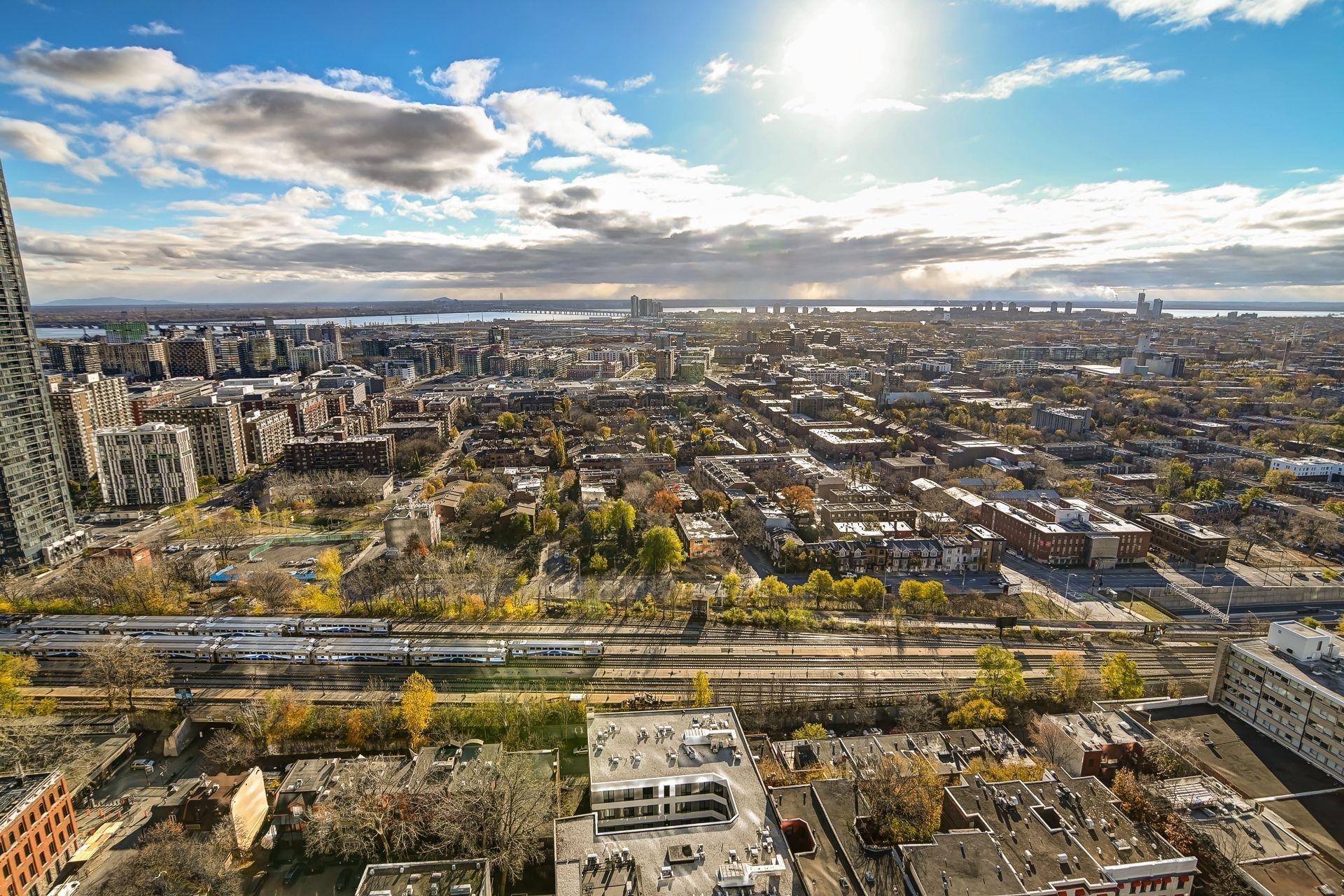 









1400


Boul. René-Lévesque O.

, 2910,
Montréal (Ville-Marie),




QC
H3G1T6

