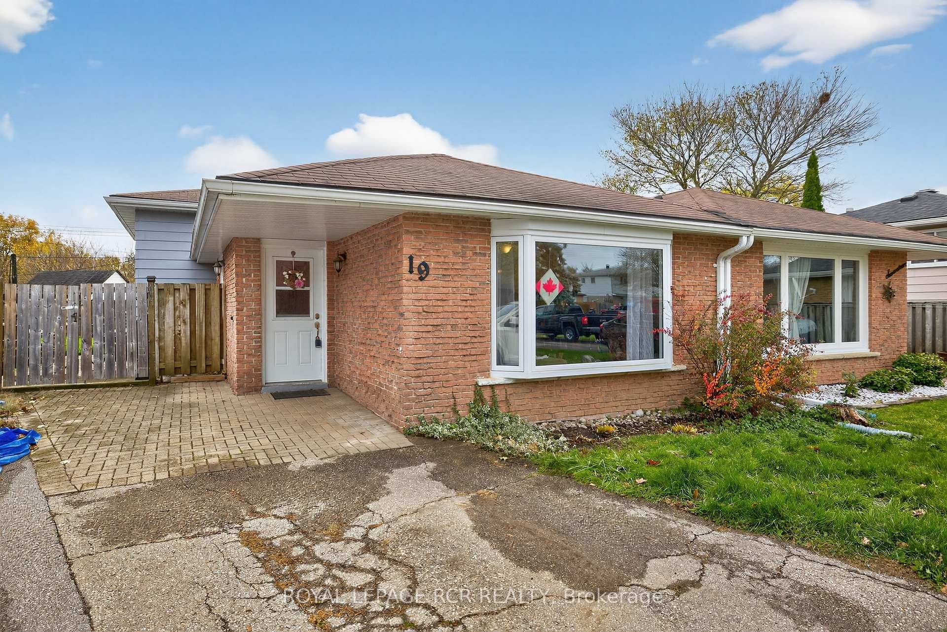 









19


Alphonsus

Court,
New Tecumseth,




ON
L0G 1W0

