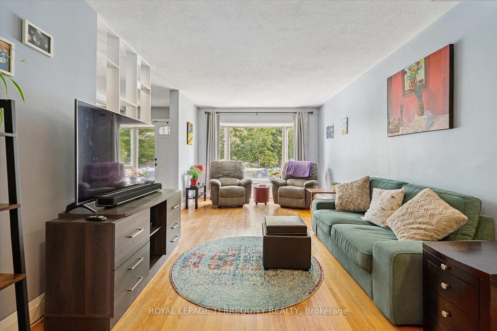 









1201


Kingsholm

Drive,
Mississauga,




ON
L4Y 2H1

