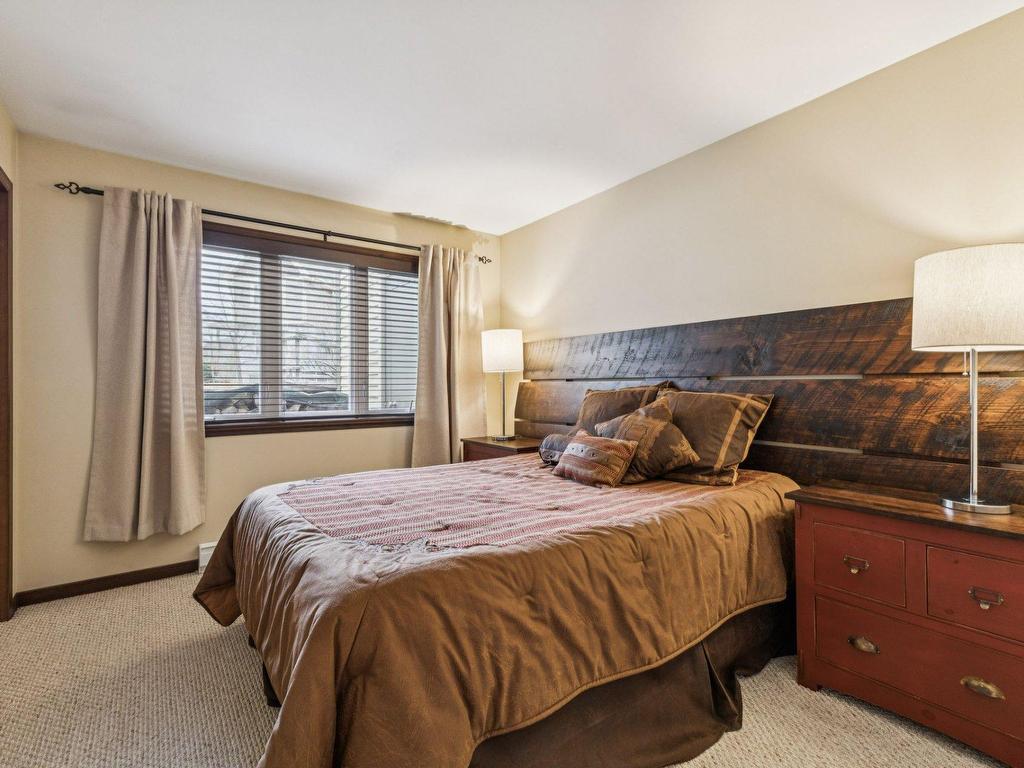 









1621


Ch. du Golf

,
Mont-Tremblant,




QC
J8E2K6

