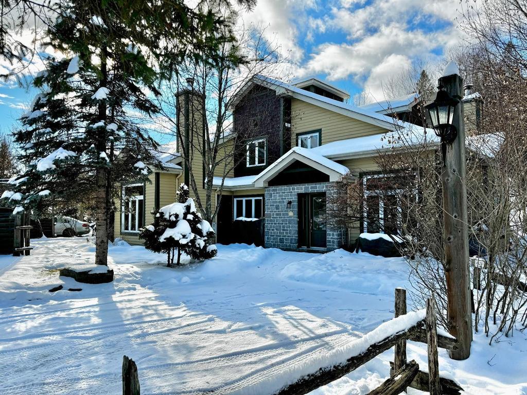 









1621


Ch. du Golf

,
Mont-Tremblant,




QC
J8E2K6

