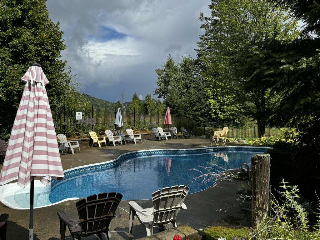 









1621


Ch. du Golf

,
Mont-Tremblant,




QC
J8E2K6

