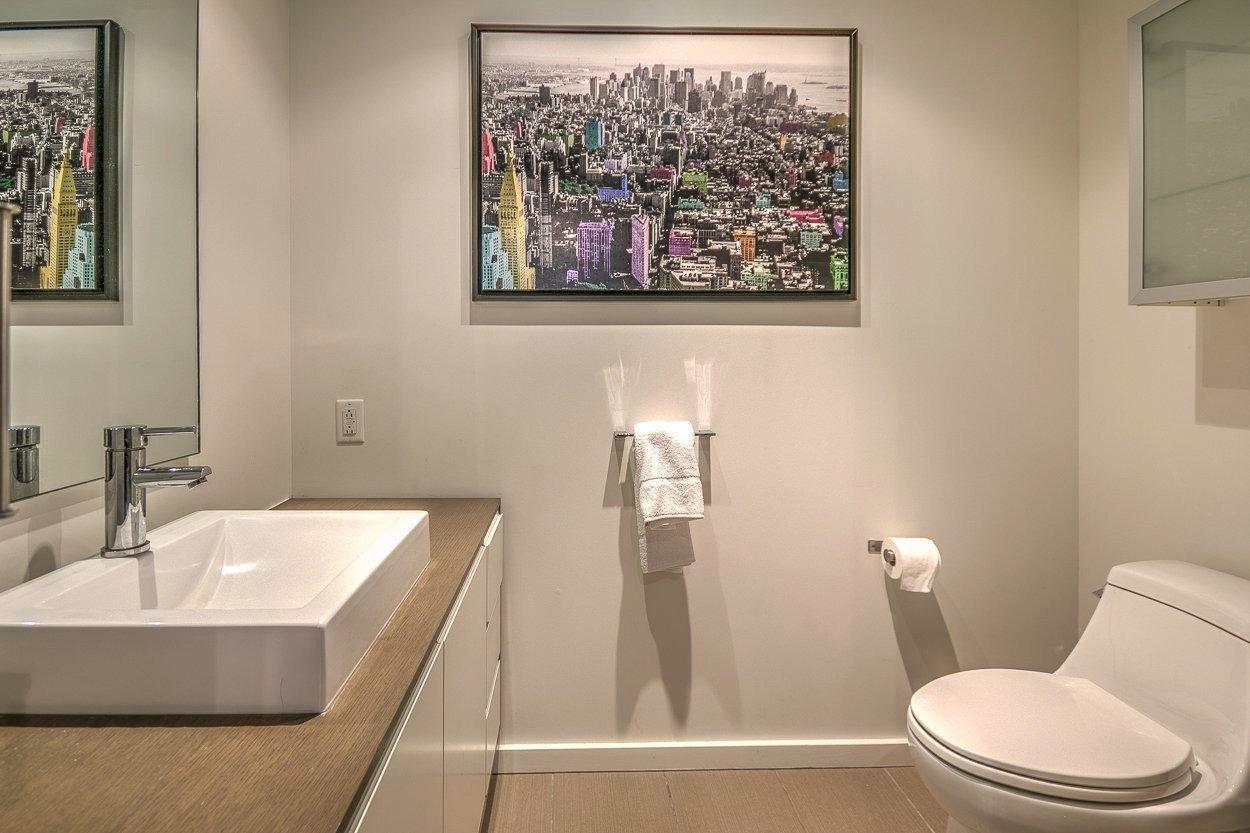 









350


Boul. De Maisonneuve O.

, 2501,
Montréal (Ville-Marie),




QC
H3A0B4

