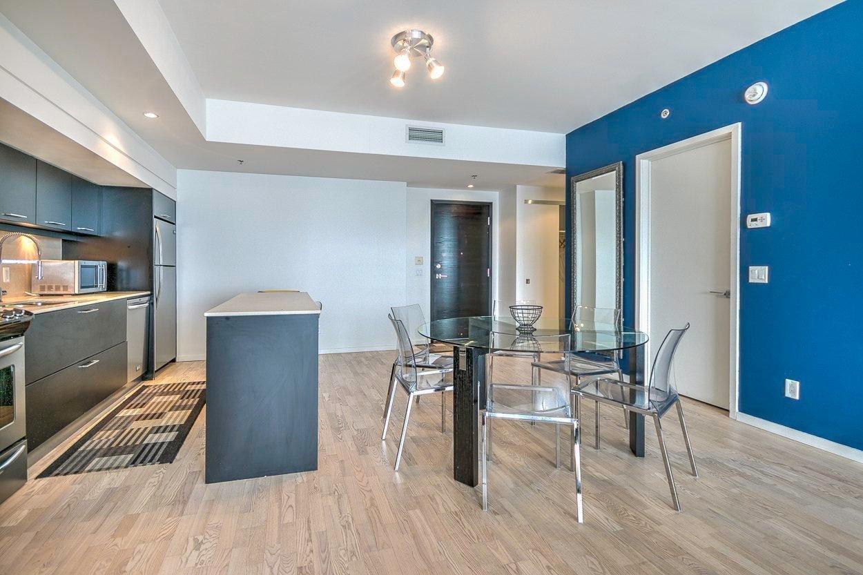 









350


Boul. De Maisonneuve O.

, 2501,
Montréal (Ville-Marie),




QC
H3A0B4

