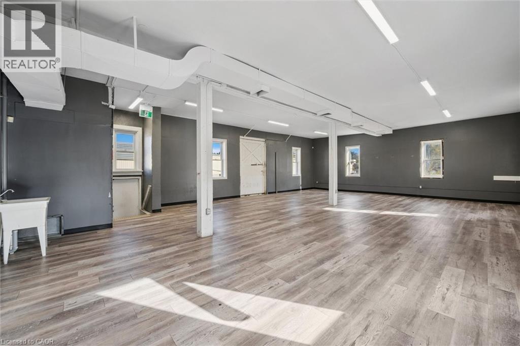 












325 BREITHAUPT Street

,
Kitchener,




Ontario
N2H5H6

