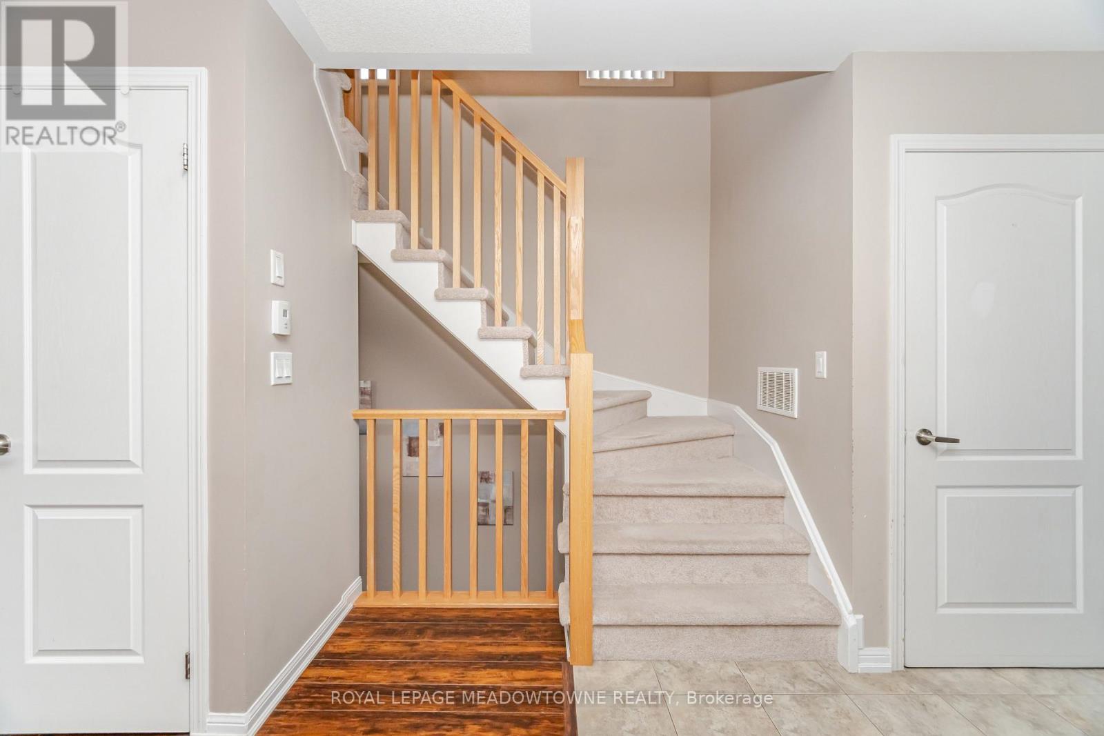 












1 - 3115 BOXFORD CRESCENT

,
Mississauga,




Ontario
L5M0X1

