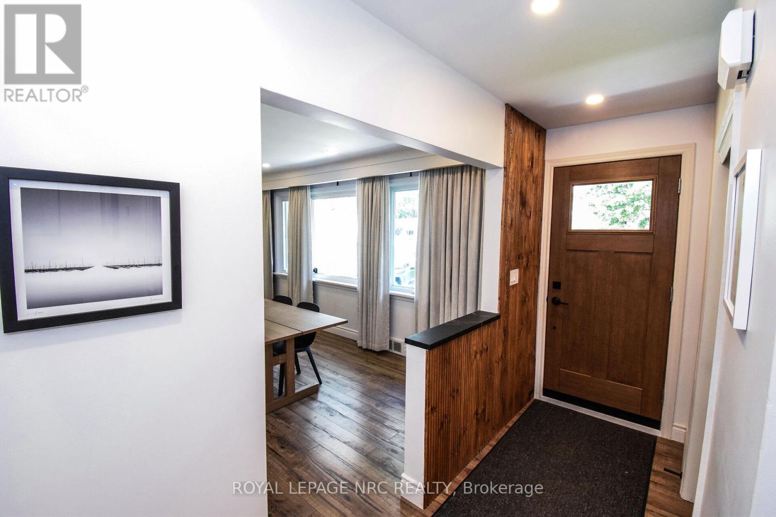 












191 DALHOUSIE AVENUE

,
St. Catharines (Port Dalhousie),




Ontario
L2N4X8

