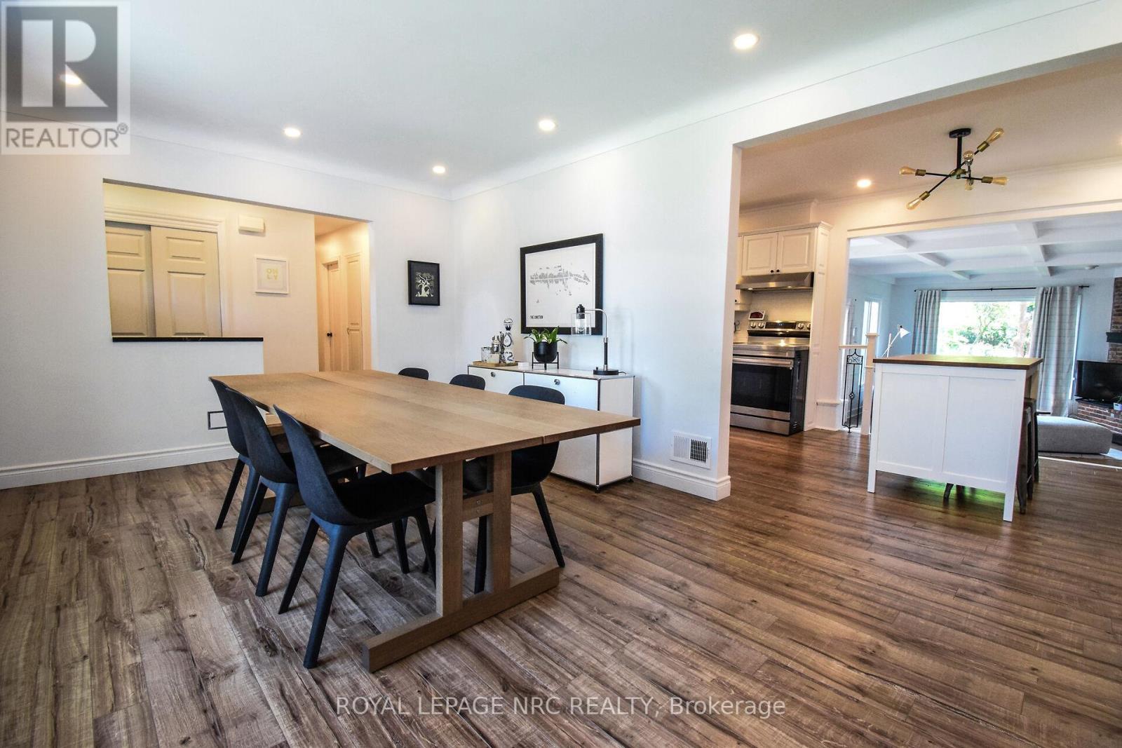 












191 DALHOUSIE AVENUE

,
St. Catharines (Port Dalhousie),




Ontario
L2N4X8

