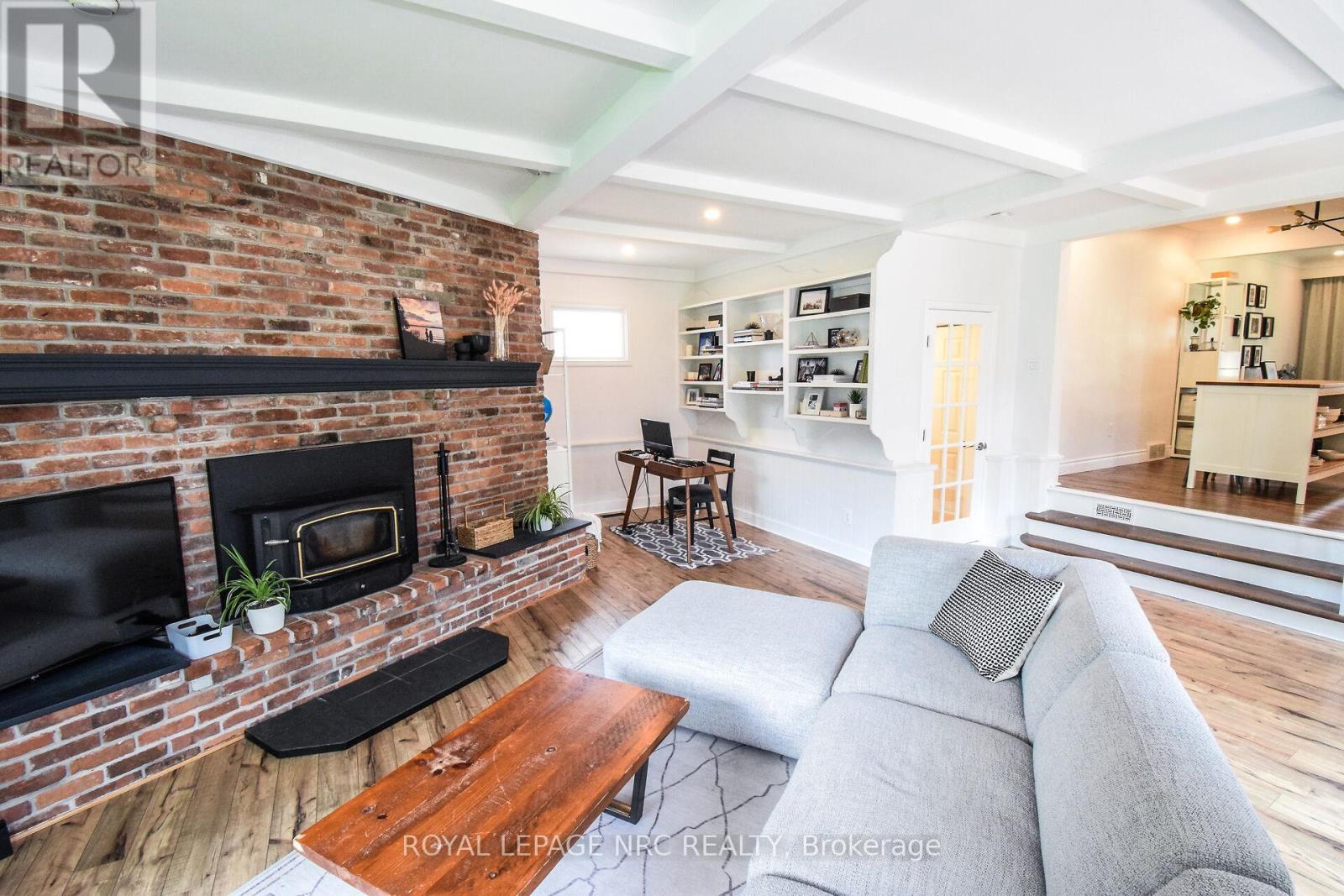 












191 DALHOUSIE AVENUE

,
St. Catharines (Port Dalhousie),




Ontario
L2N4X8

