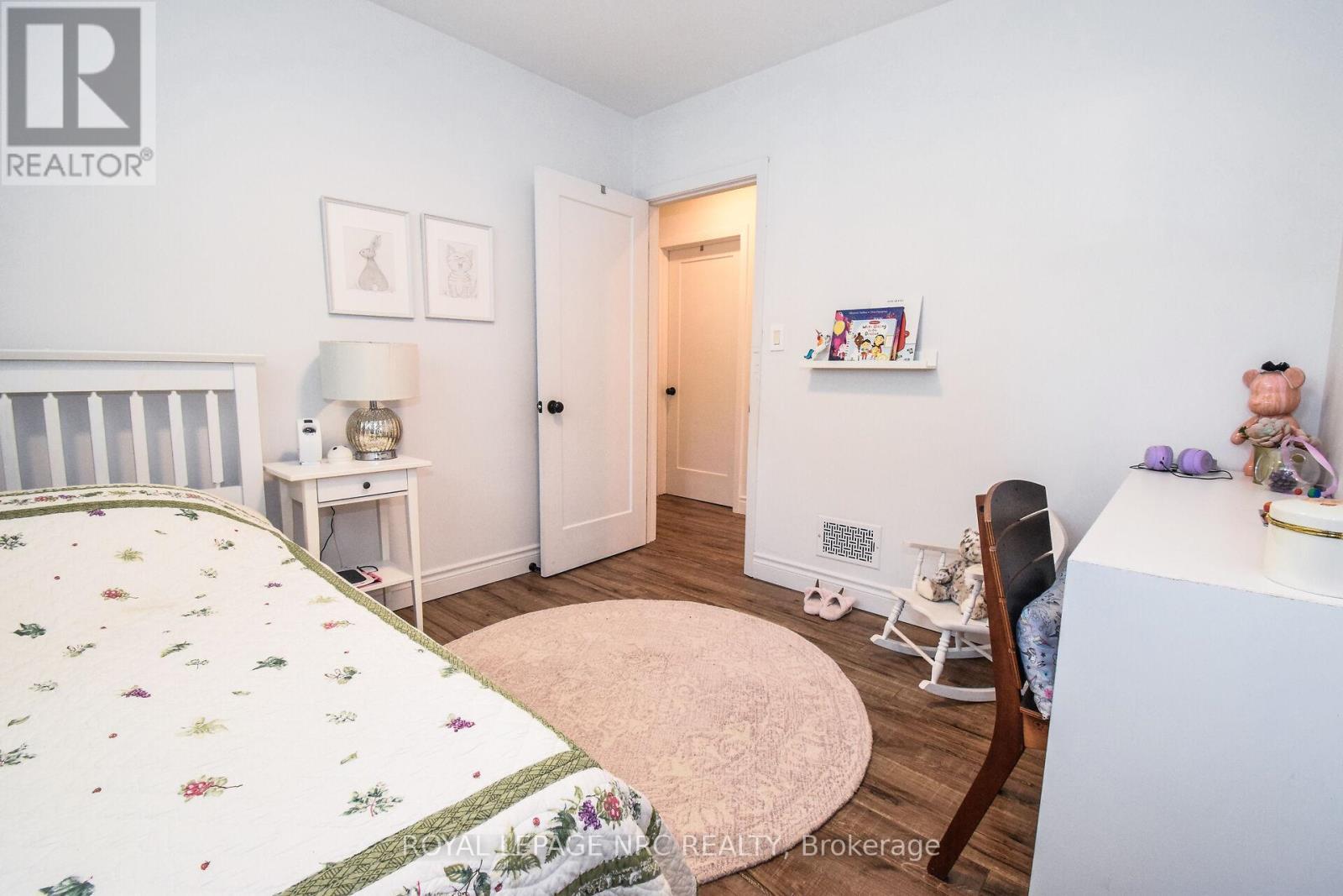 












191 DALHOUSIE AVENUE

,
St. Catharines (Port Dalhousie),




Ontario
L2N4X8

