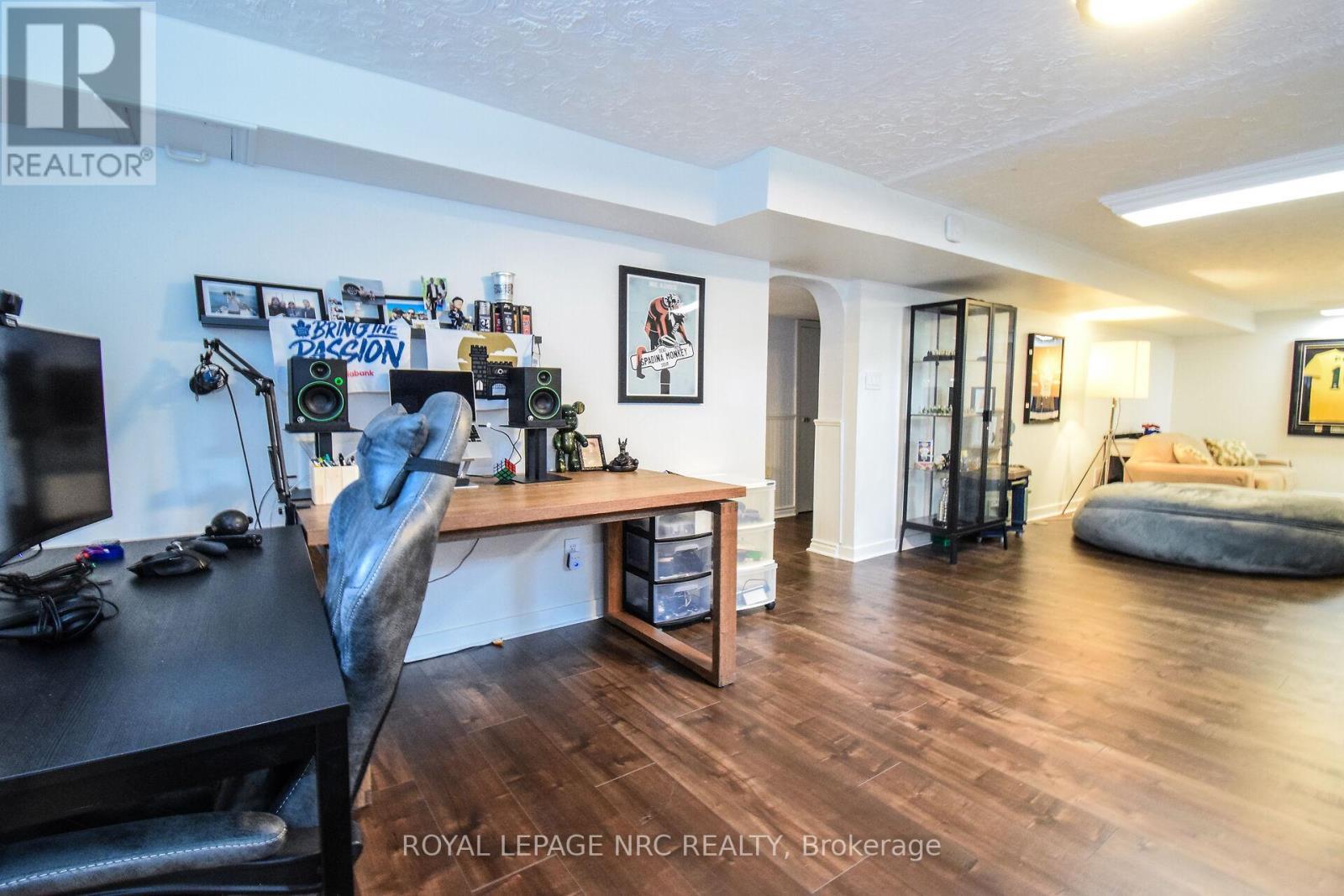 












191 DALHOUSIE AVENUE

,
St. Catharines (Port Dalhousie),




Ontario
L2N4X8

