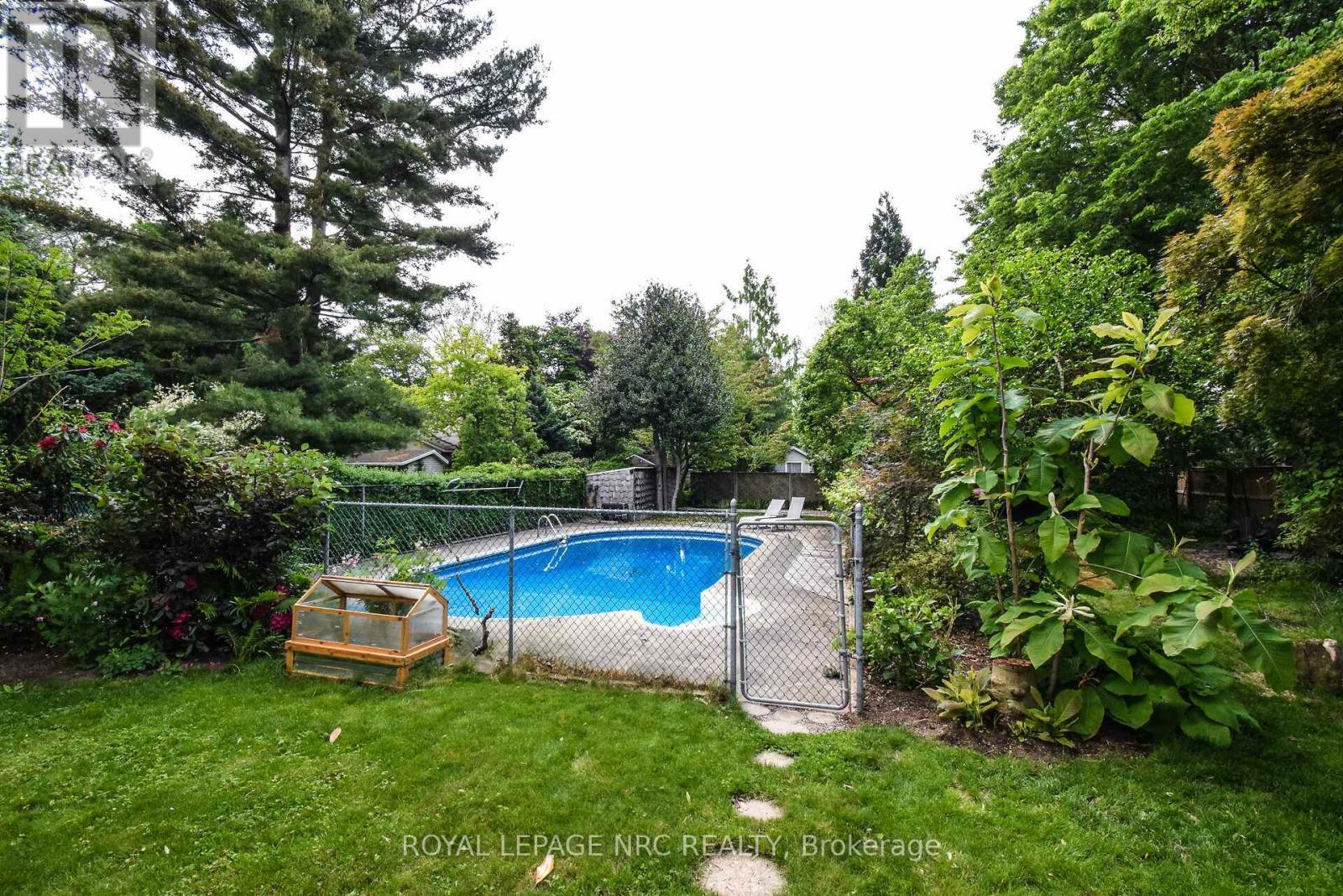 












191 DALHOUSIE AVENUE

,
St. Catharines (Port Dalhousie),




Ontario
L2N4X8

