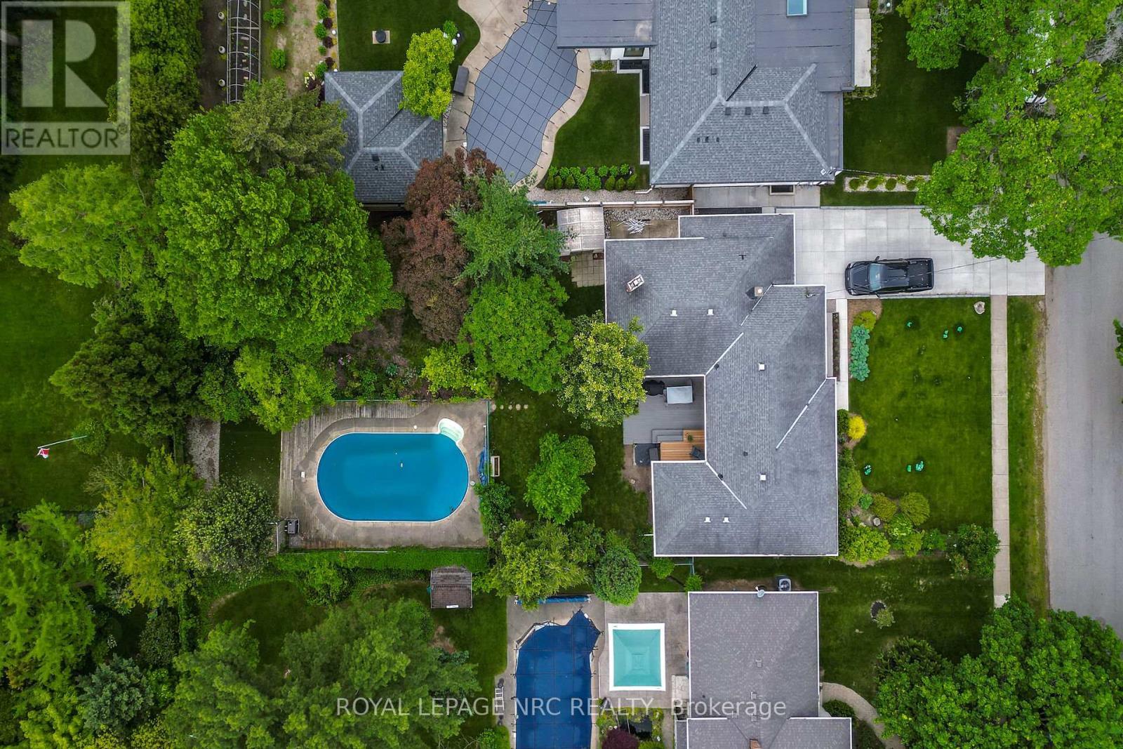 












191 DALHOUSIE AVENUE

,
St. Catharines (Port Dalhousie),




Ontario
L2N4X8

