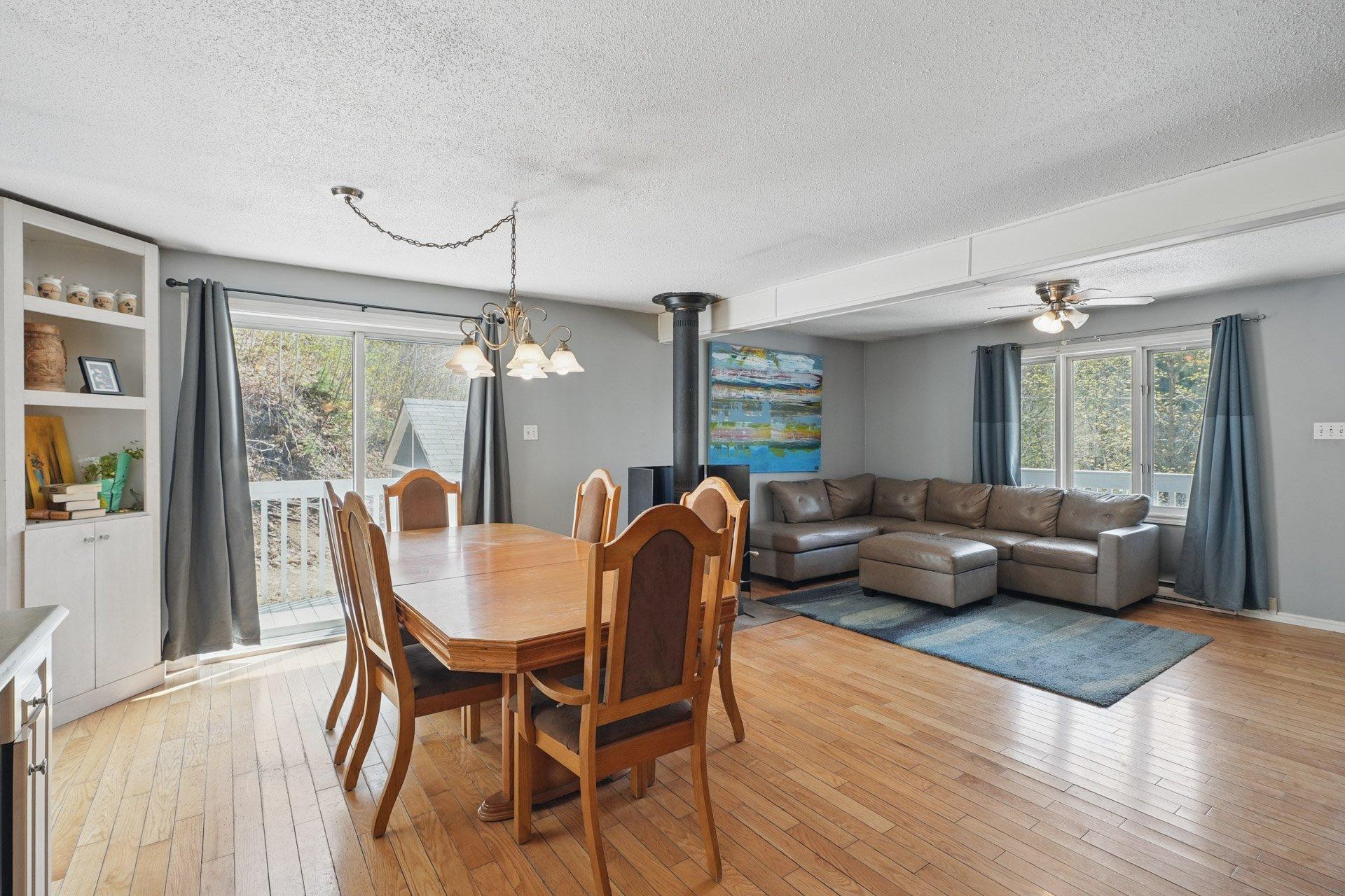 









173


Rue du Lac-Tranquille

,
Denholm,




QC
J8N9H1

