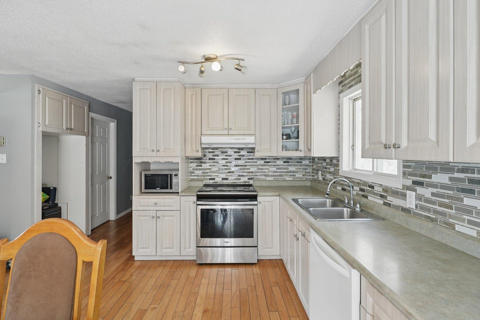 









173


Rue du Lac-Tranquille

,
Denholm,




QC
J8N9H1

