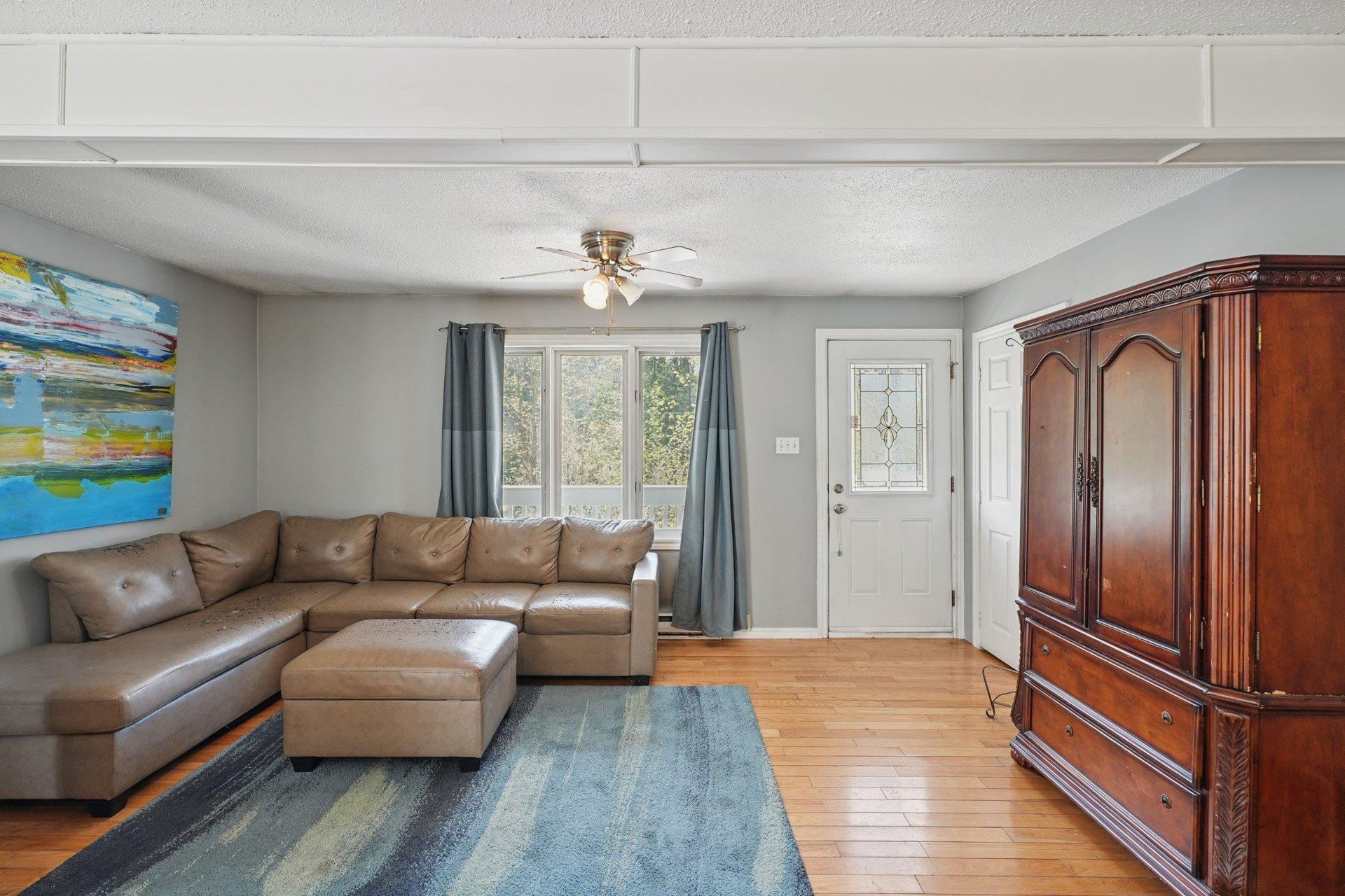 









173


Rue du Lac-Tranquille

,
Denholm,




QC
J8N9H1

