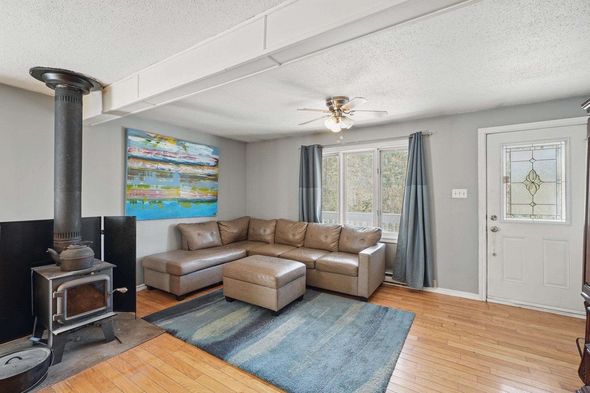 









173


Rue du Lac-Tranquille

,
Denholm,




QC
J8N9H1

