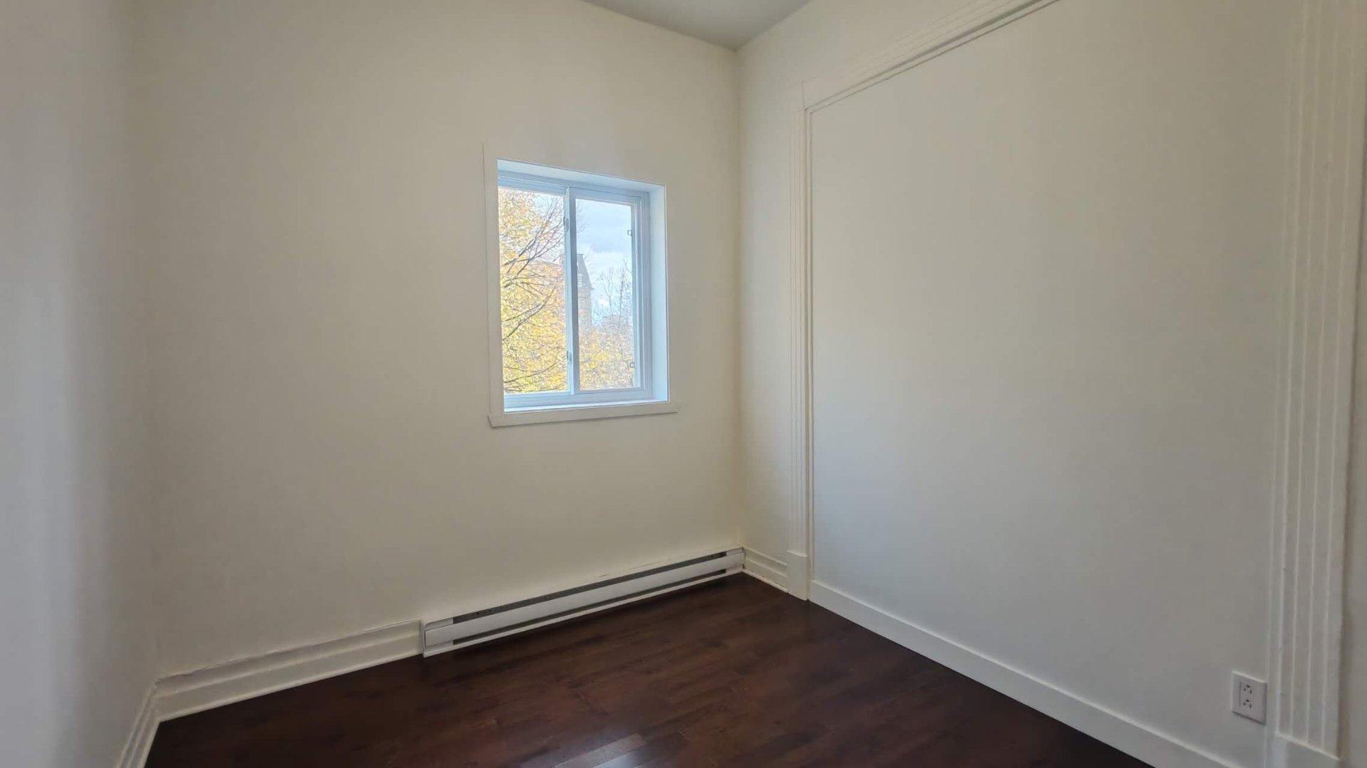 









3835


Rue Rivard

,
Montréal (Le Plateau-Mont-Royal),




QC
H2L4H8

