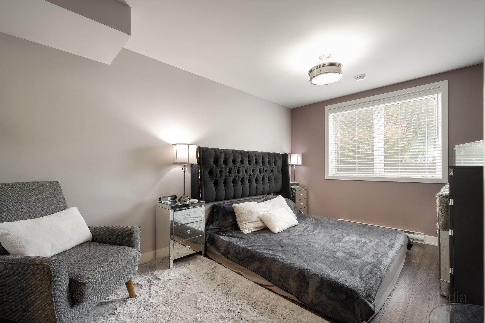 









75


Av. des Frênes

,
Pointe-Claire,




QC
H9R0C8

