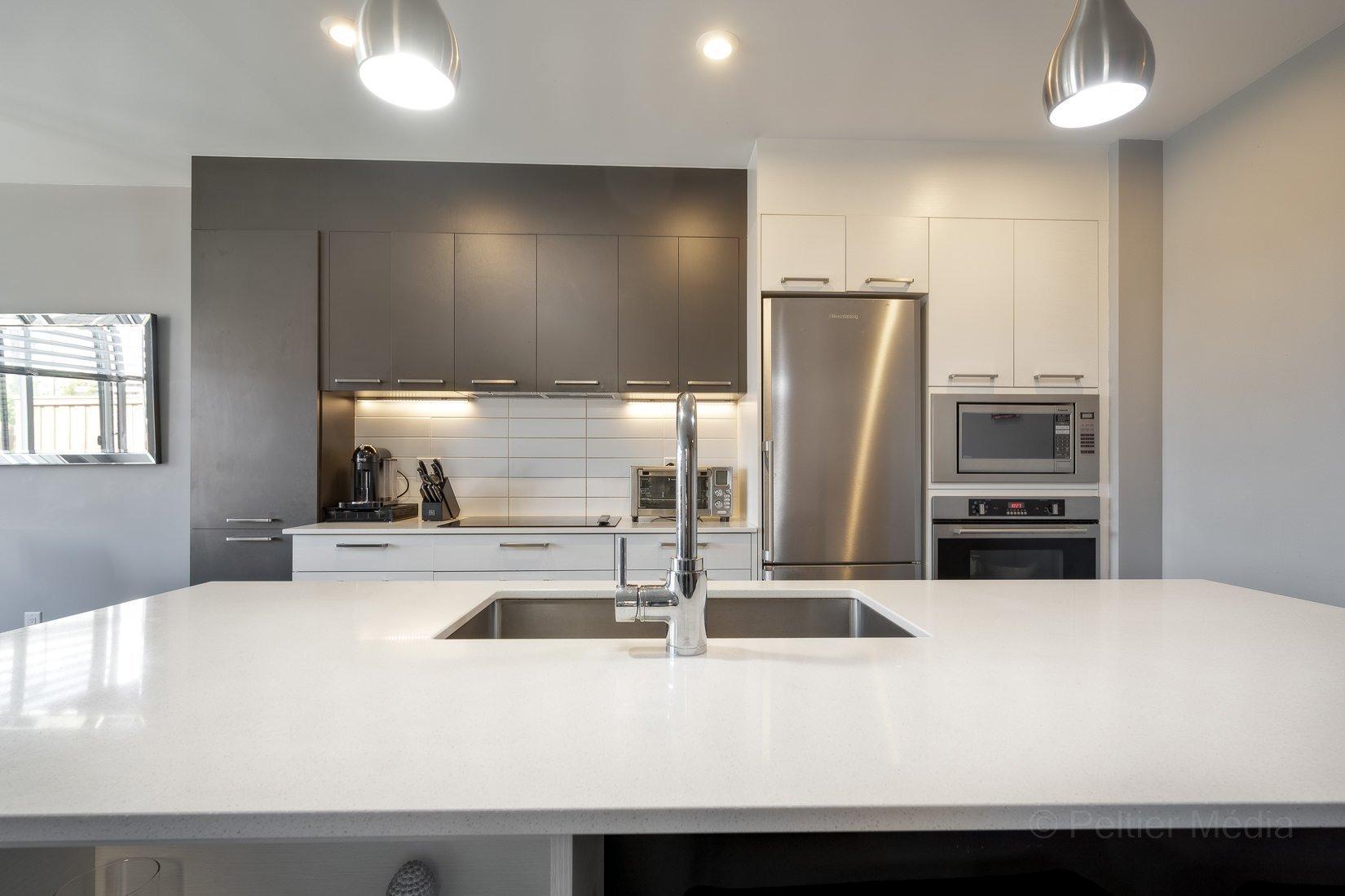 









75


Av. des Frênes

,
Pointe-Claire,




QC
H9R0C8

