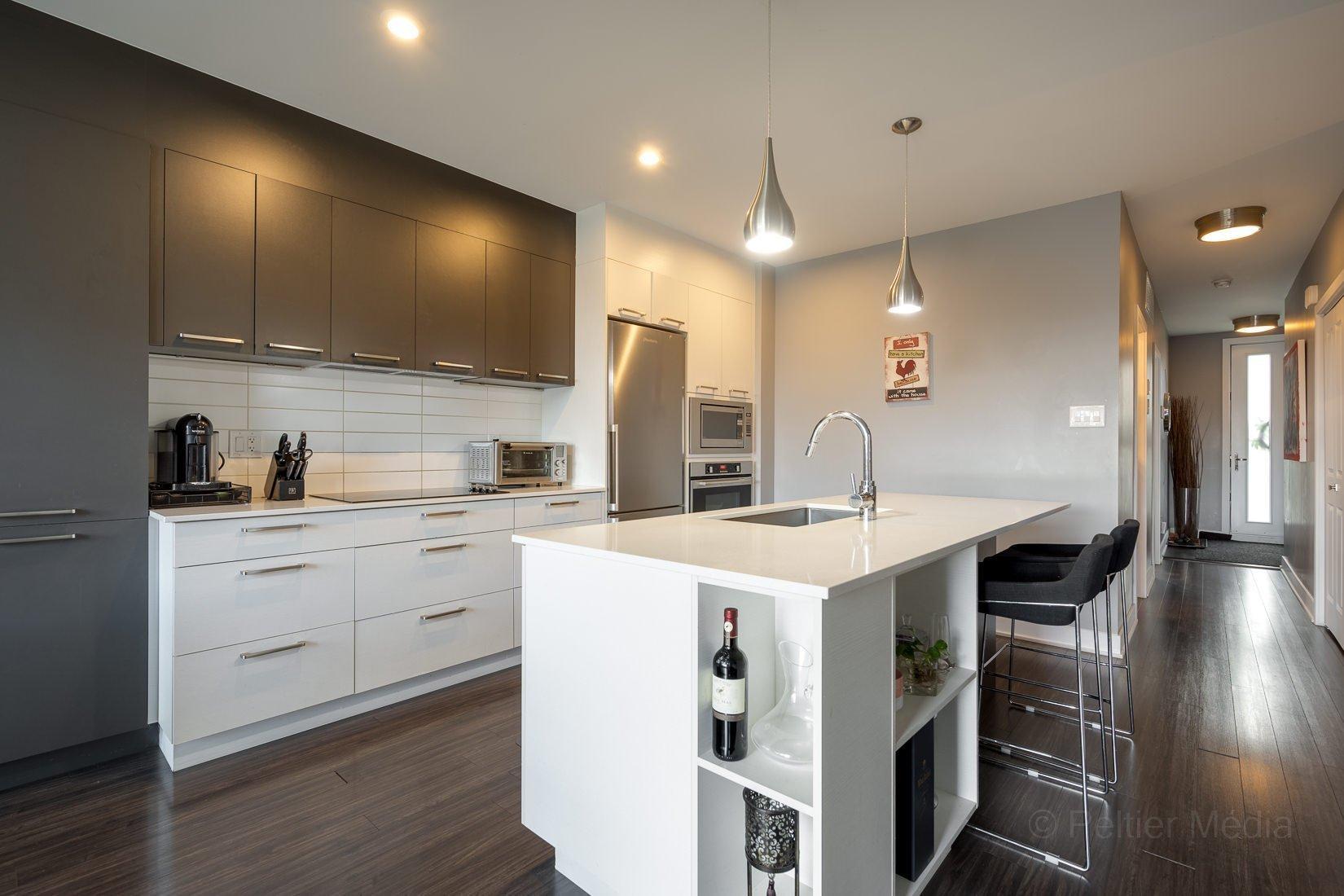 









75


Av. des Frênes

,
Pointe-Claire,




QC
H9R0C8

