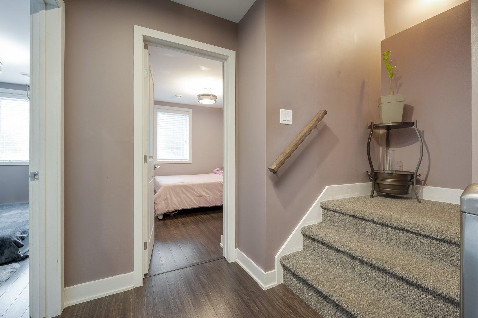 









75


Av. des Frênes

,
Pointe-Claire,




QC
H9R0C8

