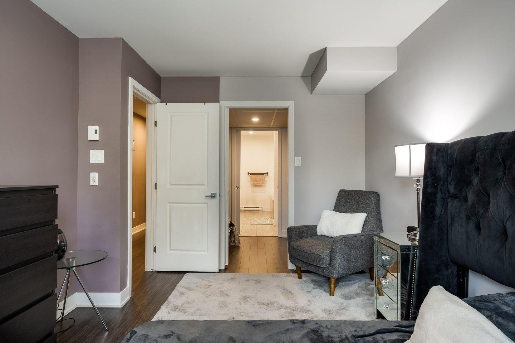 









75


Av. des Frênes

,
Pointe-Claire,




QC
H9R0C8

