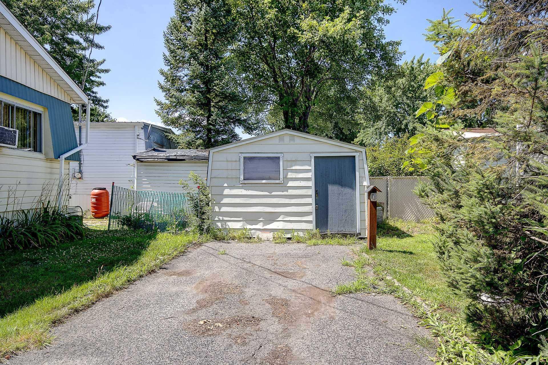 









3950


Boul. Sir-Wilfrid-Laurier

, 6,
Longueuil (Saint-Hubert),




QC
J3Y5Y9

