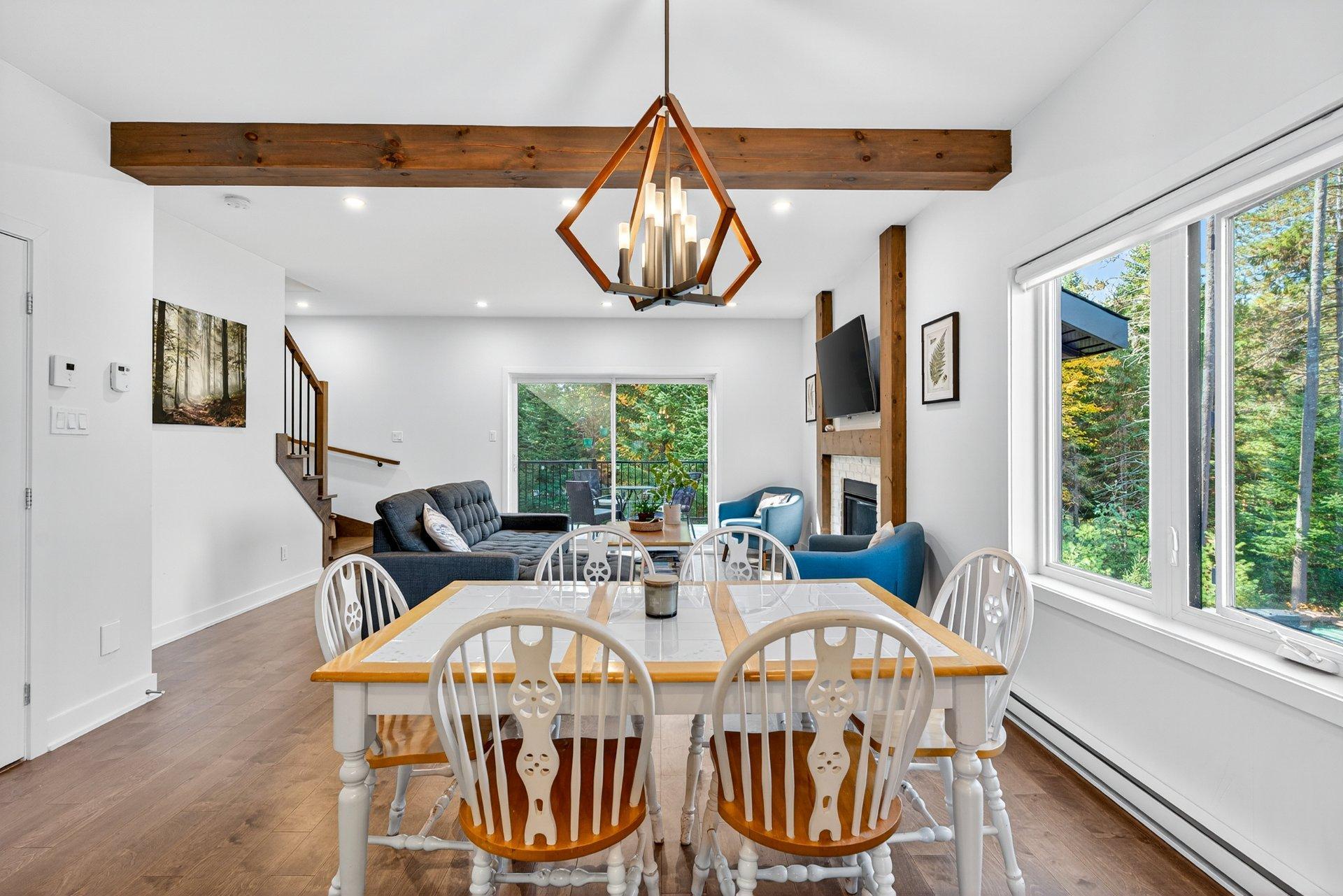 









580


Rue Charlie-Forbell

,
Mont-Tremblant,




QC
J8E0N6

