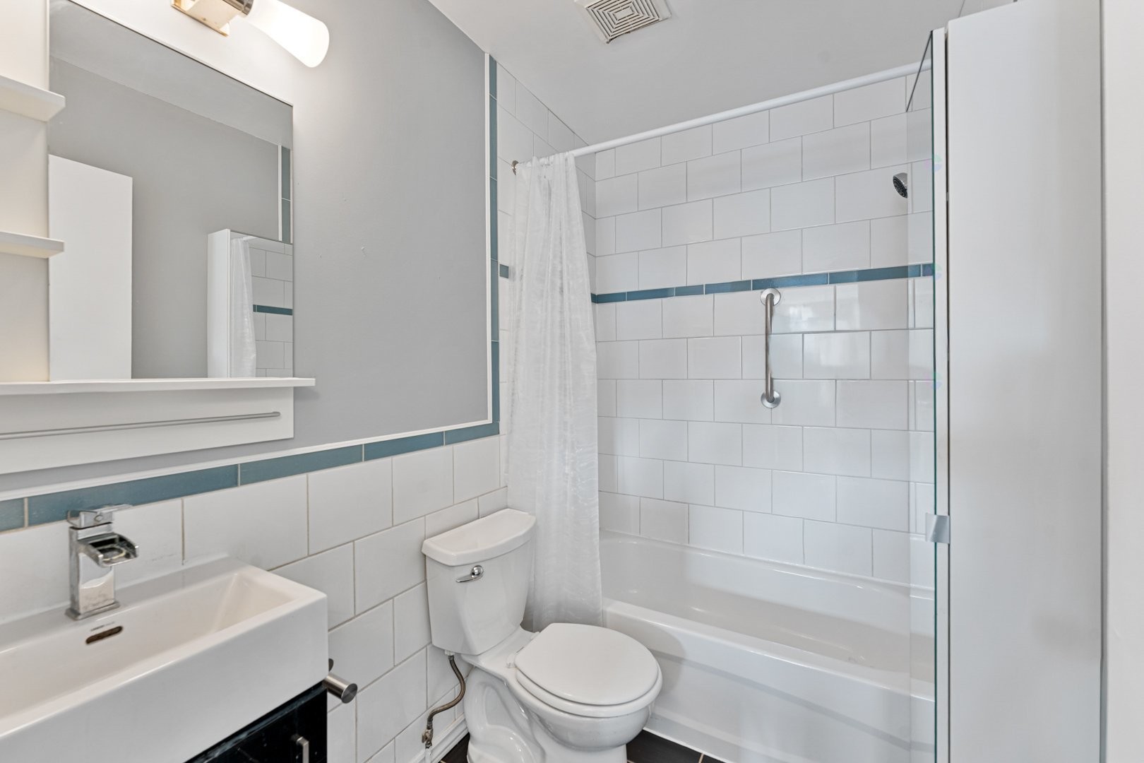 









4753


Rue Pontiac

, 4,
Montréal (Le Plateau-Mont-Royal),




QC
H2J2T4

