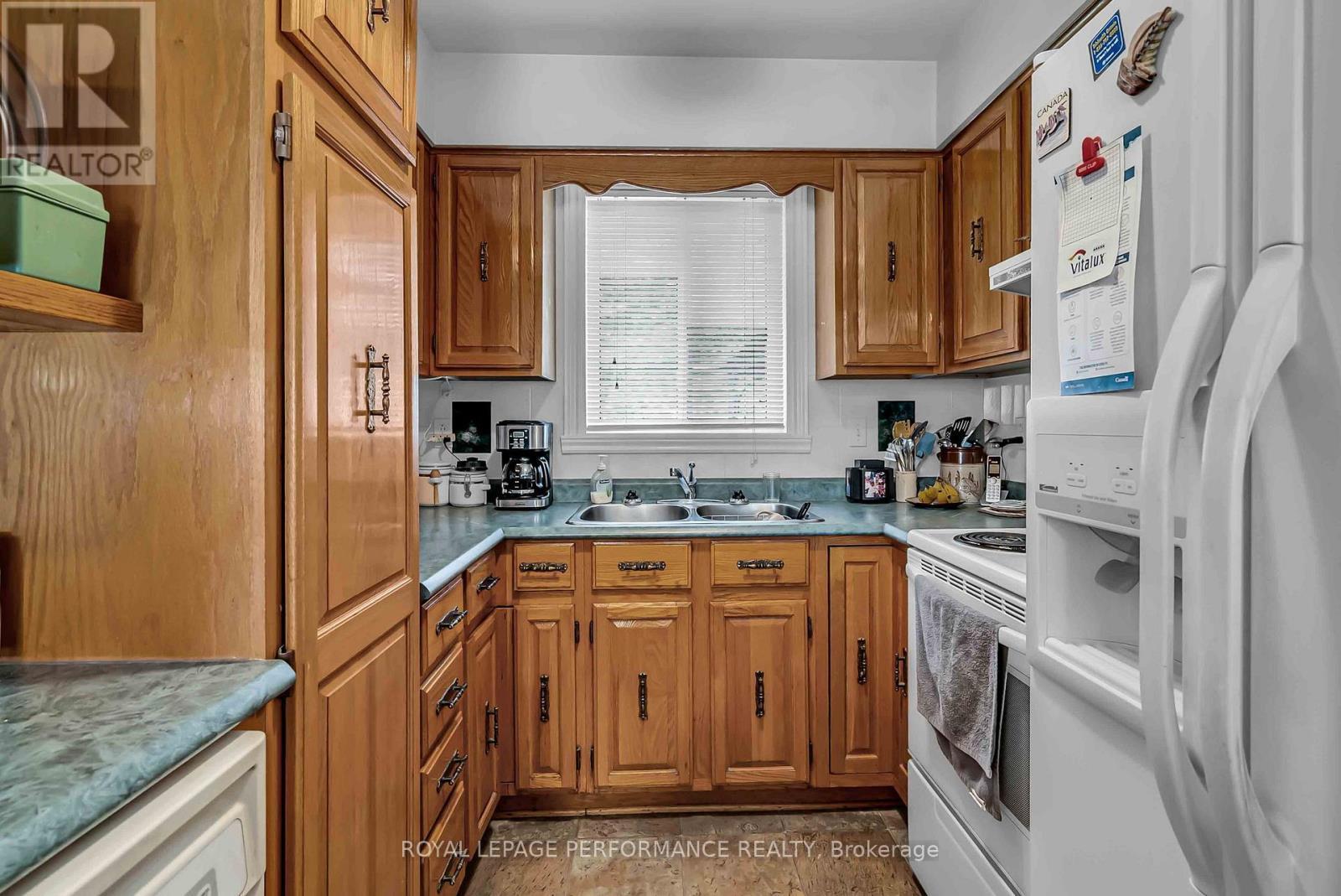 












1953 CONCORDE AVENUE

,
Cornwall,




Ontario
K6H6M3

