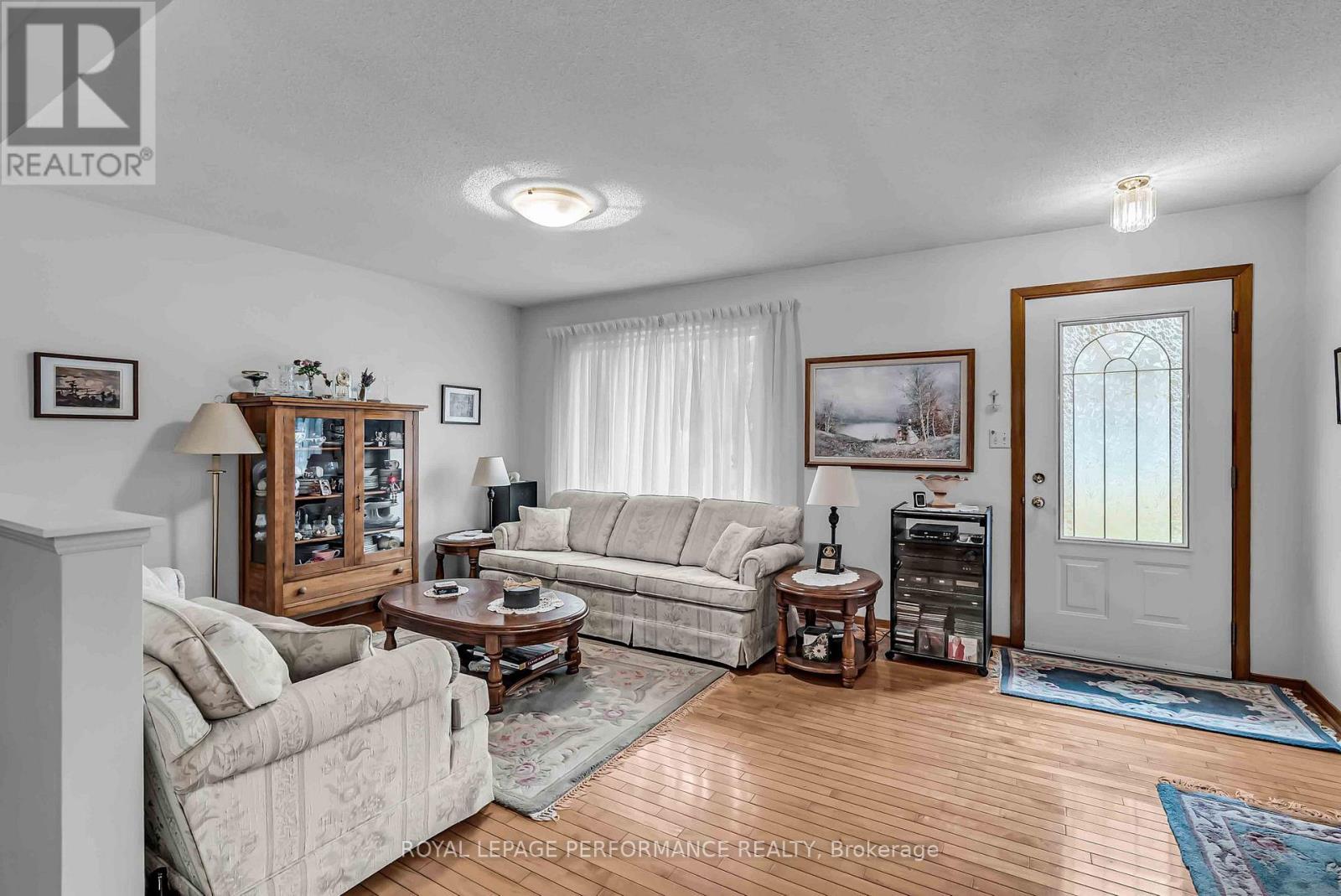 












1953 CONCORDE AVENUE

,
Cornwall,




Ontario
K6H6M3

