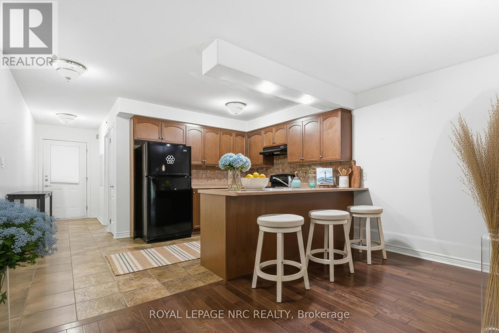 












18 BLUEGRASS CRESCENT

,
St. Catharines (Oakdale),




Ontario
L2P0A7

