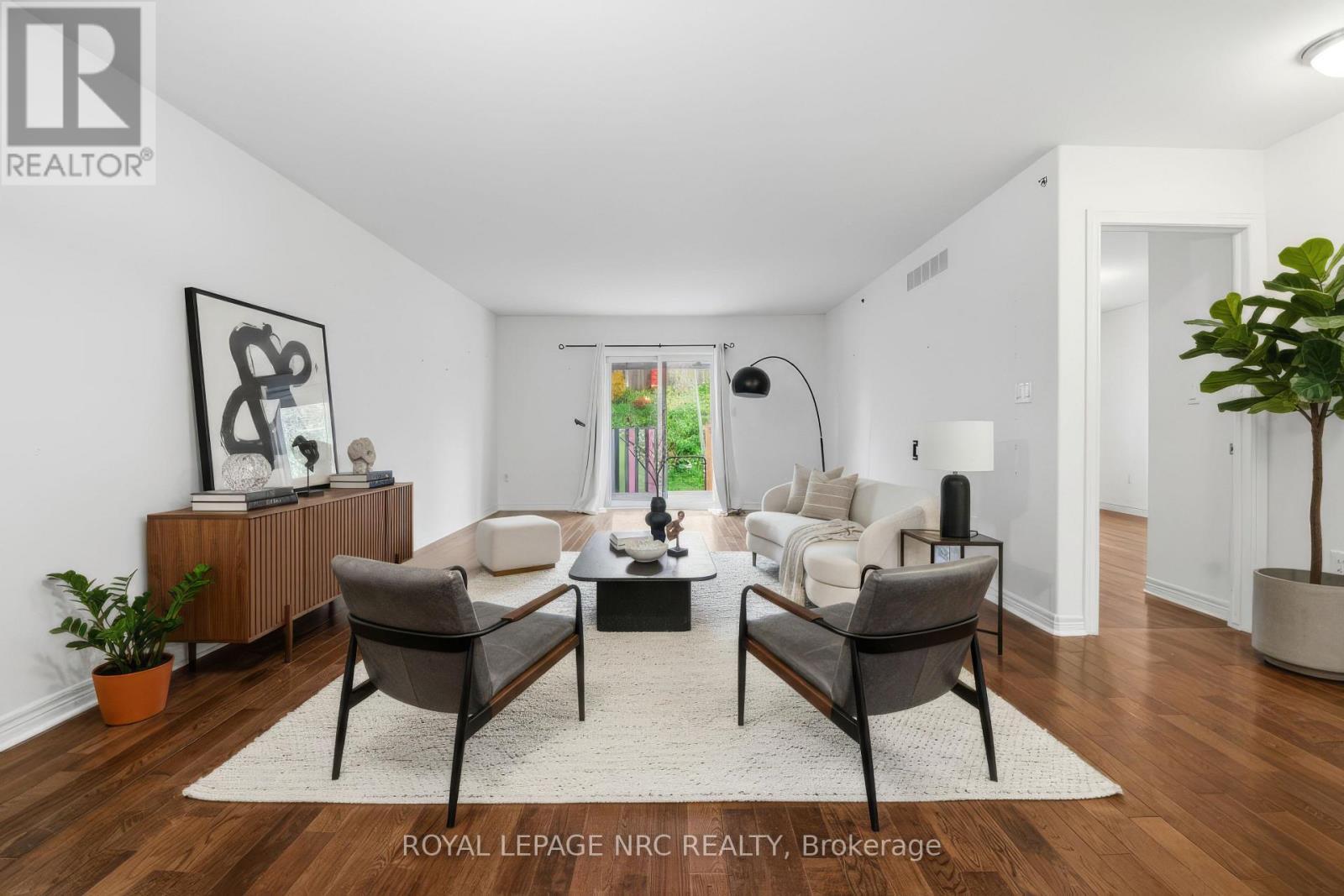 












18 BLUEGRASS CRESCENT

,
St. Catharines (Oakdale),




Ontario
L2P0A7

